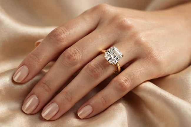 Asscher-Cut Solitaire lifestyle