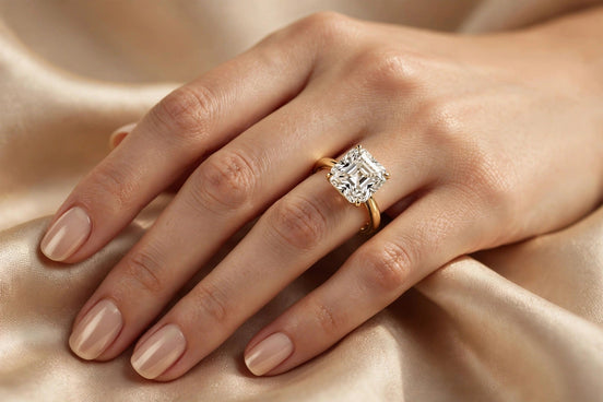 Asscher-Cut Solitaire lifestyle