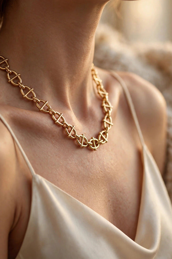 Mariner Chain Necklace lifestyle