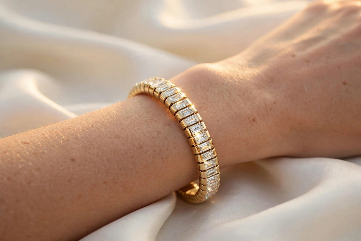 Flexible Baguette Cuff lifestyle