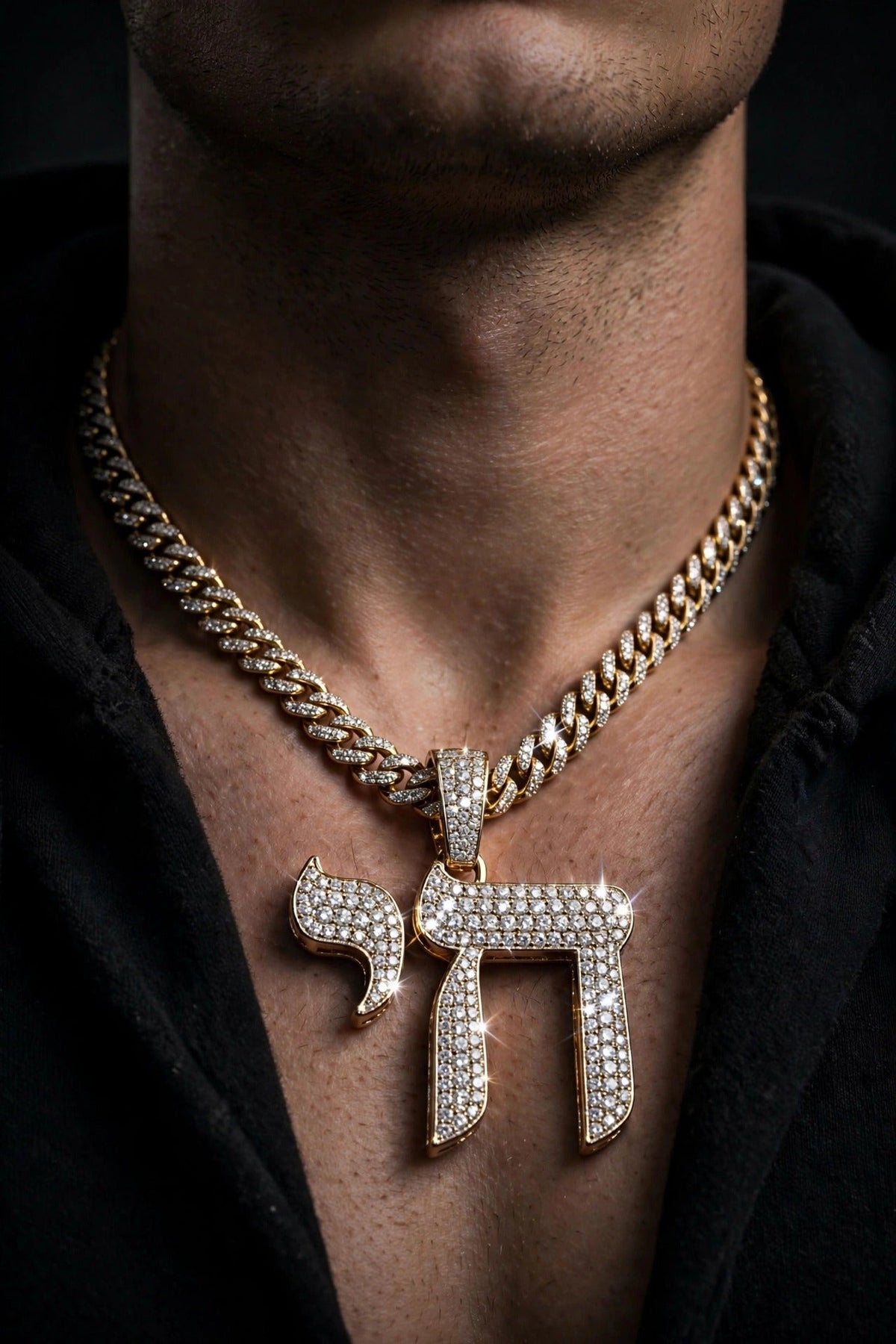 Iced Chai Pendant lifestyle