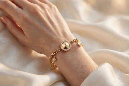 Spinning Disc Charm lifestyle
